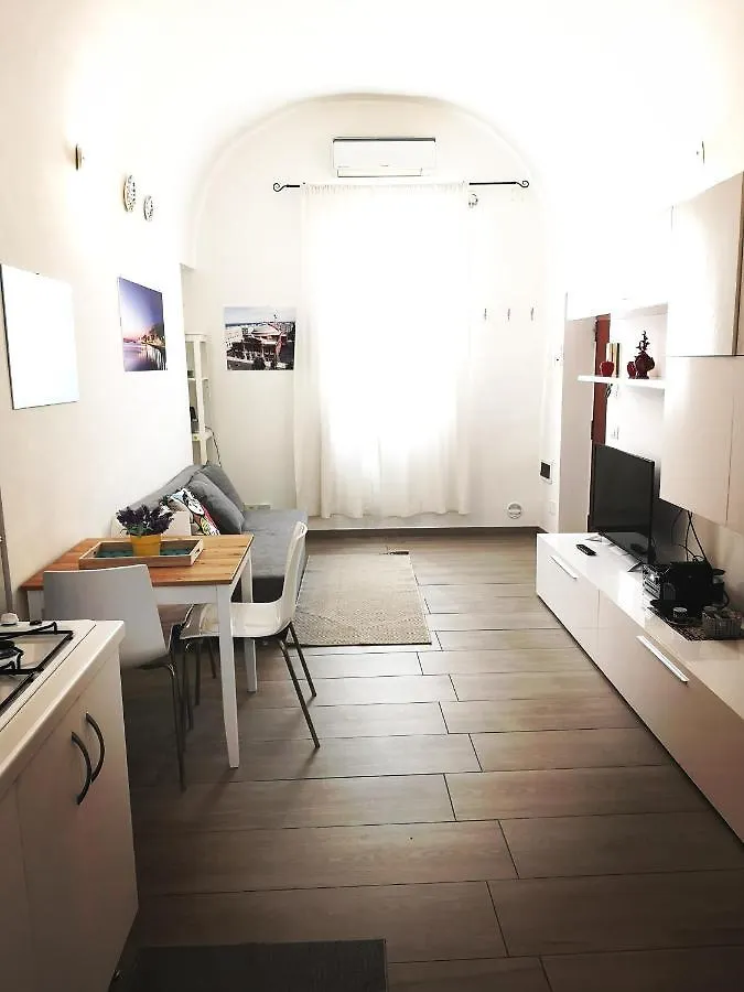 White House Apartment Bari