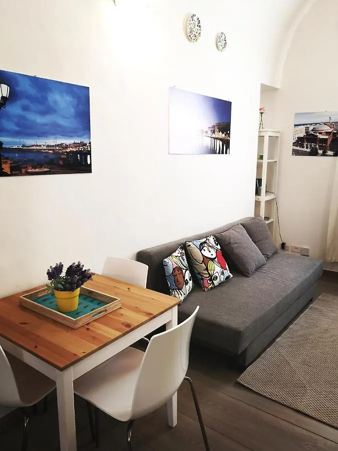 White House Apartment Bari